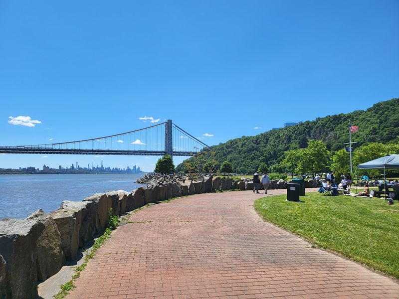 Palisades Interstate Park Trails and a Picnic at Ross Dock Palisades Interstate Park Trails and a Picnic at Ross Dock