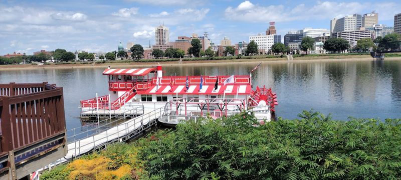 Parking Tips Before You Head To The Dock
