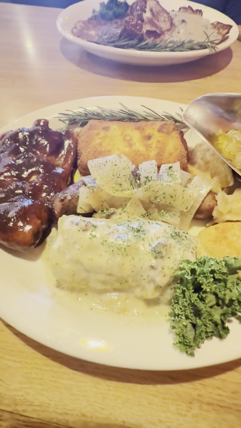 Cabbage Rolls, Kielbasa, and Big Plates That Mean Business