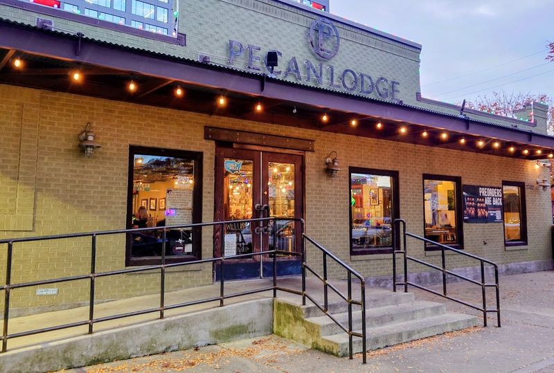 Pecan Lodge (Dallas) Pecan Lodge (Dallas)
