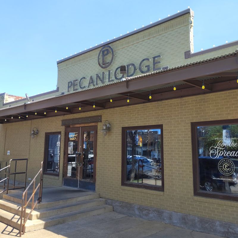 Pecan Lodge (Dallas) Pecan Lodge (Dallas)
