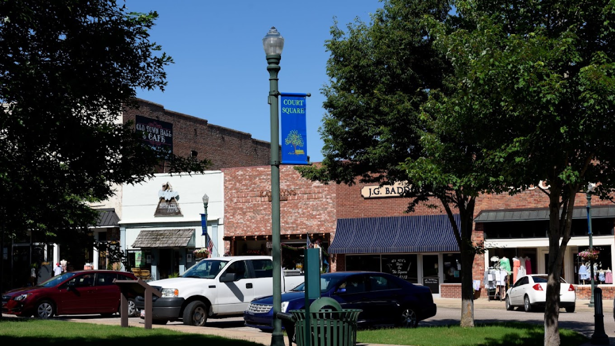 People Are Leaving These 10 Tennessee Towns as Property Taxes Soar