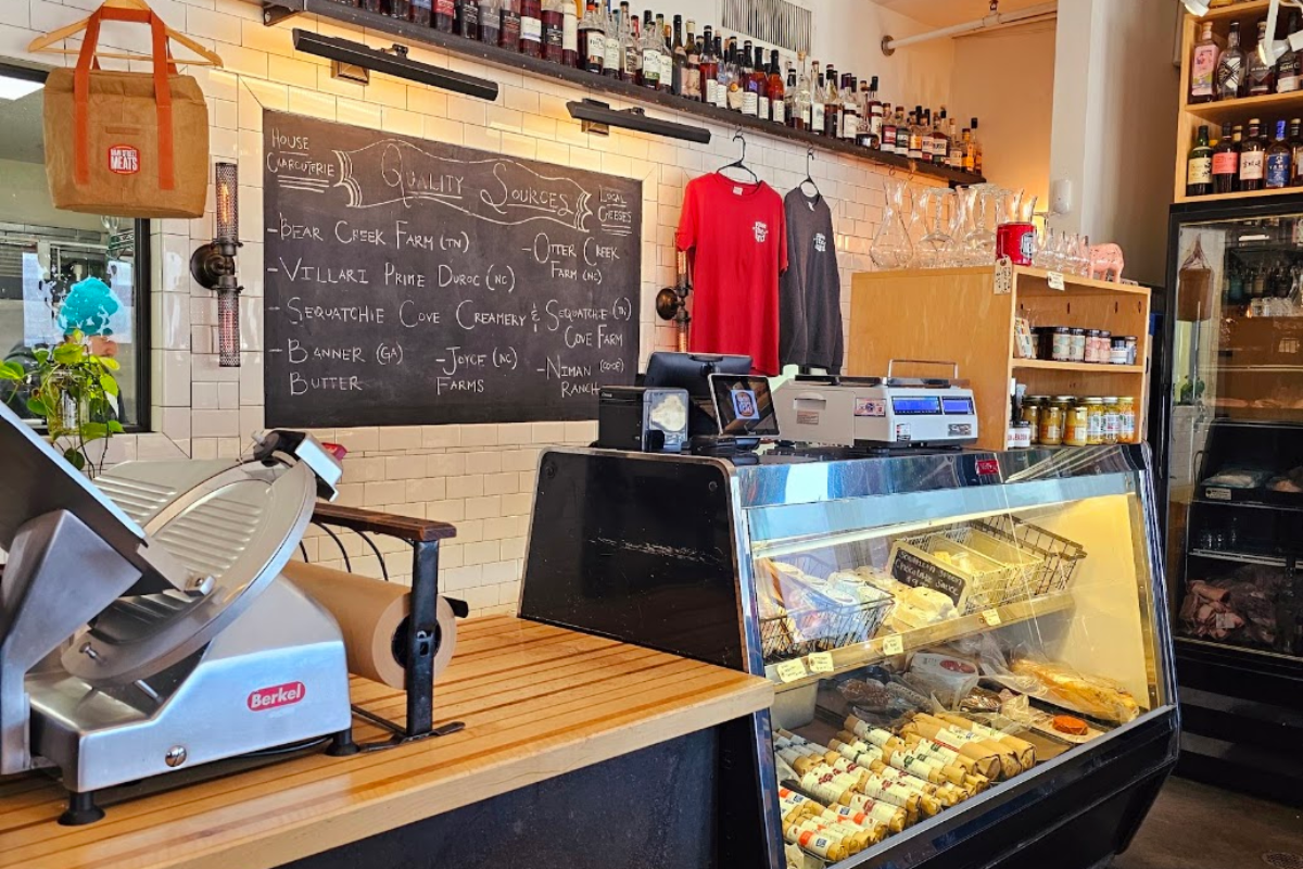 People Come To This Chattanooga Butcher Shop For One Seriously Juicy Cheeseburger