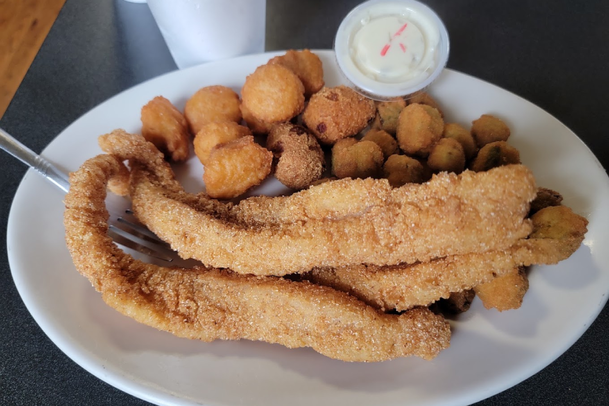 People Drive Miles for the Catfish at This Middle-of-Nowhere Tennessee Cafe