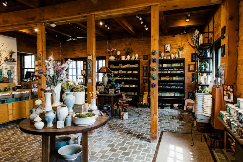 Pewabic Pottery Production Studio Tour - Detroit Pewabic Pottery Production Studio Tour - Detroit