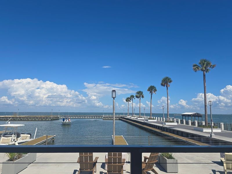 Pier 6 (San Leon)