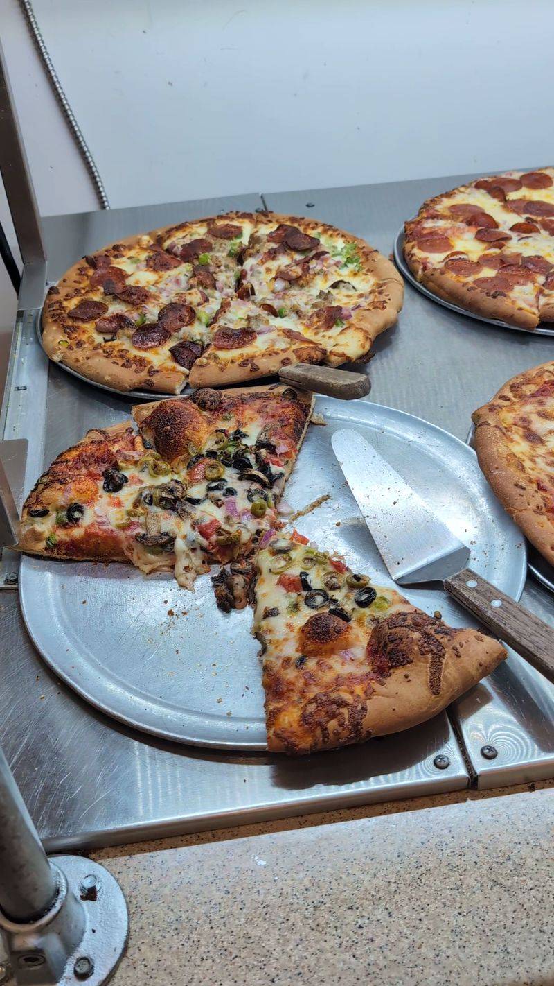 Pizza That Proves Thick Crust Can Be Perfect Pizza That Proves Thick Crust Can Be Perfect