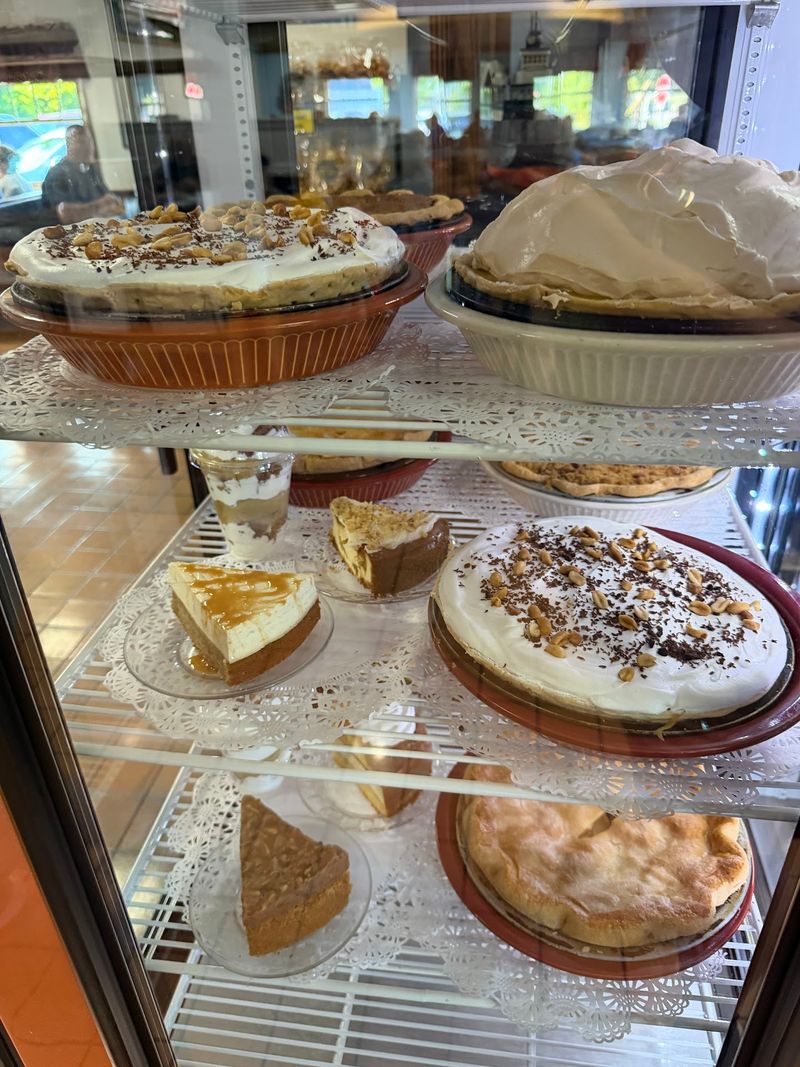 Plan Your Louvingney Street Pie Stop Plan Your Louvingney Street Pie Stop