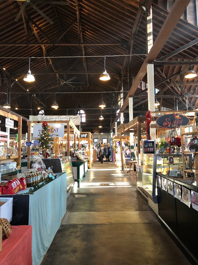 Plan Your Visit Around Market Hours