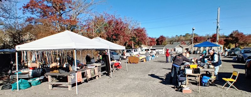 Plan a Full Day of Browsing and Eating Near Long Beach Island Plan a Full Day of Browsing and Eating Near Long Beach Island