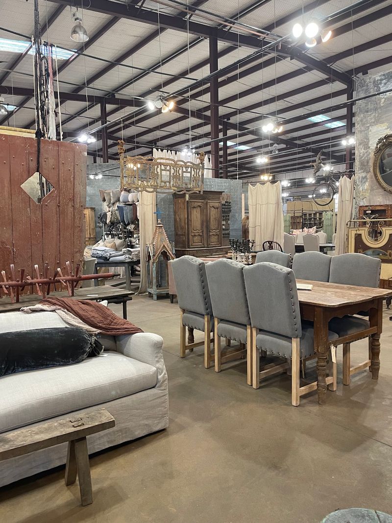 Planning Your Visit on South Lincoln Street