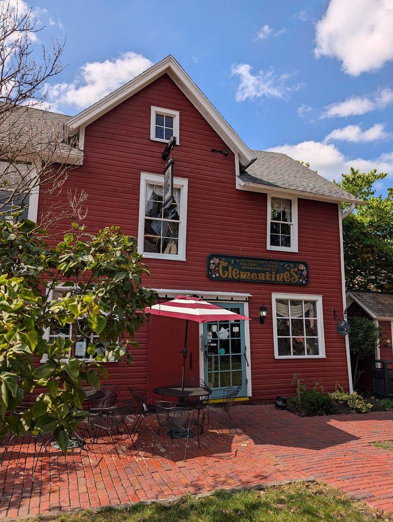 Planning Your Visit to Clementine's in Olmsted Falls Planning Your Visit to Clementine's in Olmsted Falls