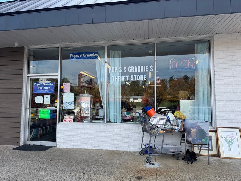 Pop's & Granny's Thrift Store - Chattanooga Pop's & Granny's Thrift Store - Chattanooga