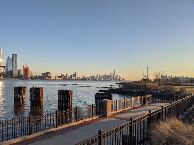 Port Imperial Waterfront Walkway to Blu on the Hudson - Weehawken