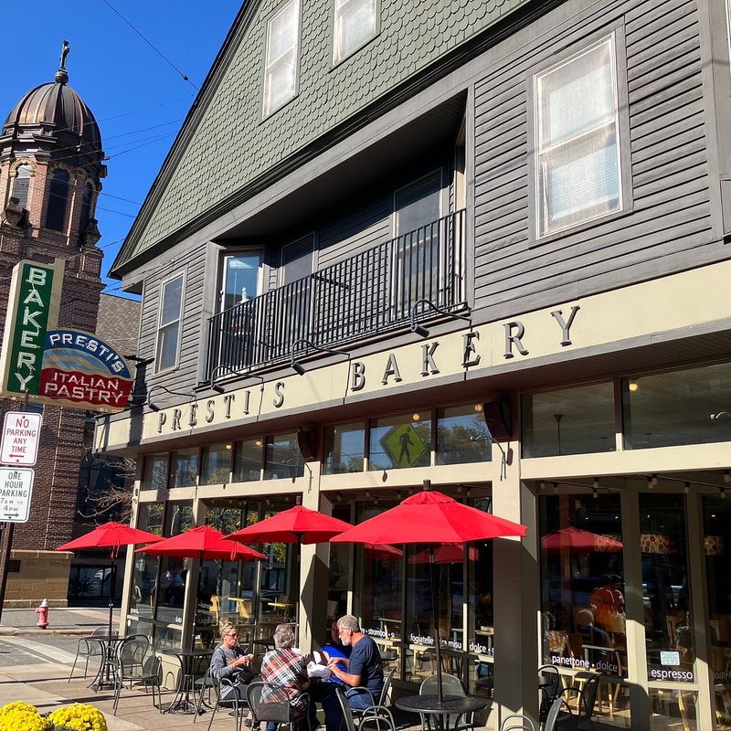 Presti's Bakery, Little Italy