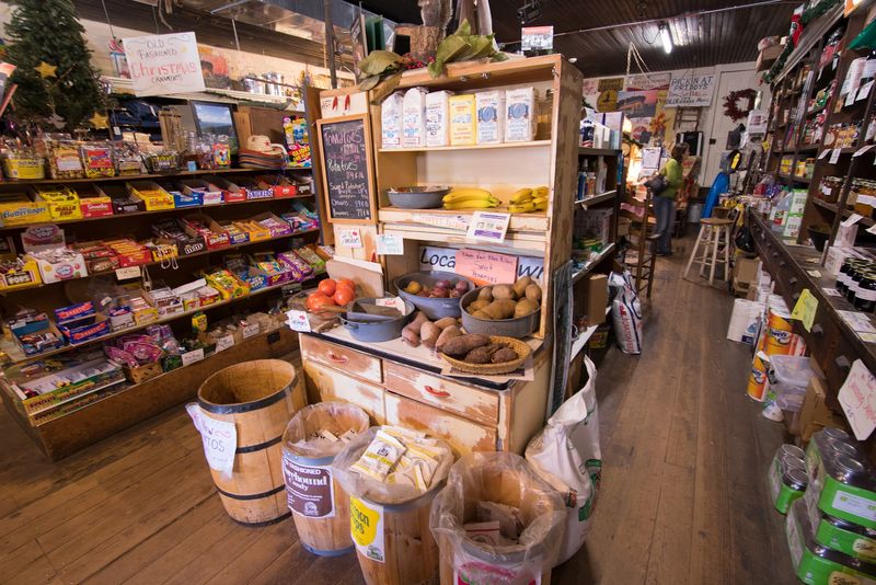 Priddy’s General Store (Danbury) Priddy’s General Store (Danbury)