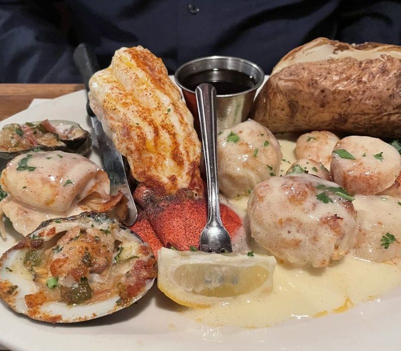Prime Rib Beside Lobster Feels Like a Treat Prime Rib Beside Lobster Feels Like a Treat