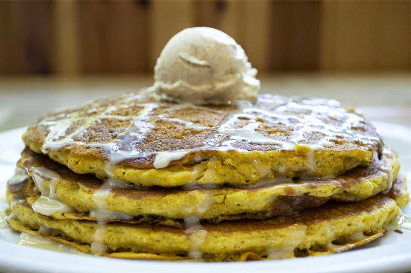 Pumpkin Pancakes That Only Come Around Once a Year Pumpkin Pancakes That Only Come Around Once a Year