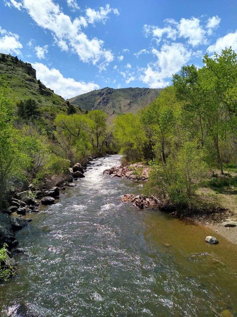 Clear Creek, Where the Whole Town Goes Outside