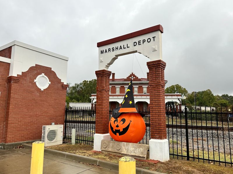 Railroad-Era Commercial District Architecture