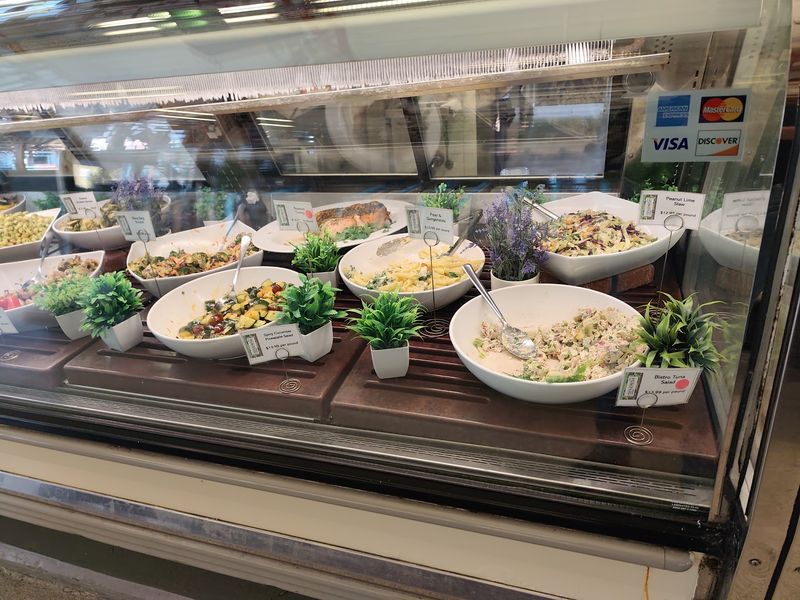 Ready-To-Eat Meals That Make Lunch Easy Ready-To-Eat Meals That Make Lunch Easy