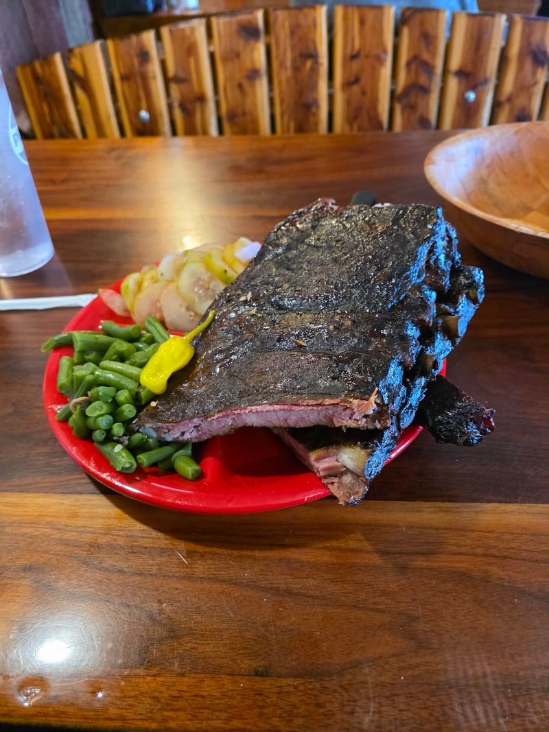 Ribs That Get Travelers Talking