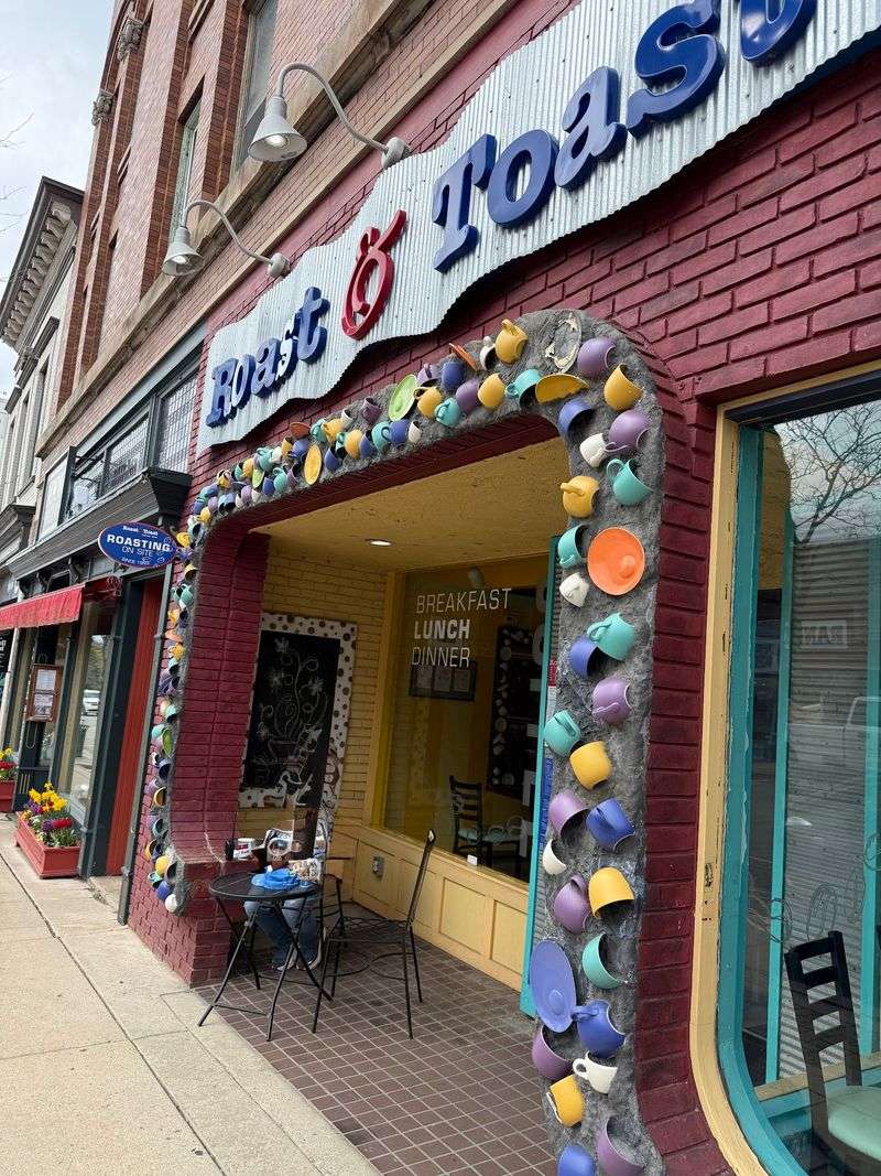 Roast & Toast - Petoskey