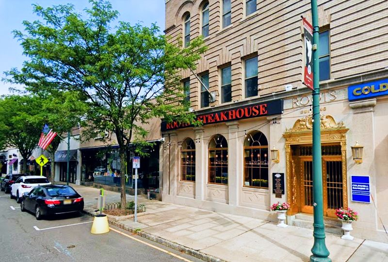Roots Steakhouse - Summit