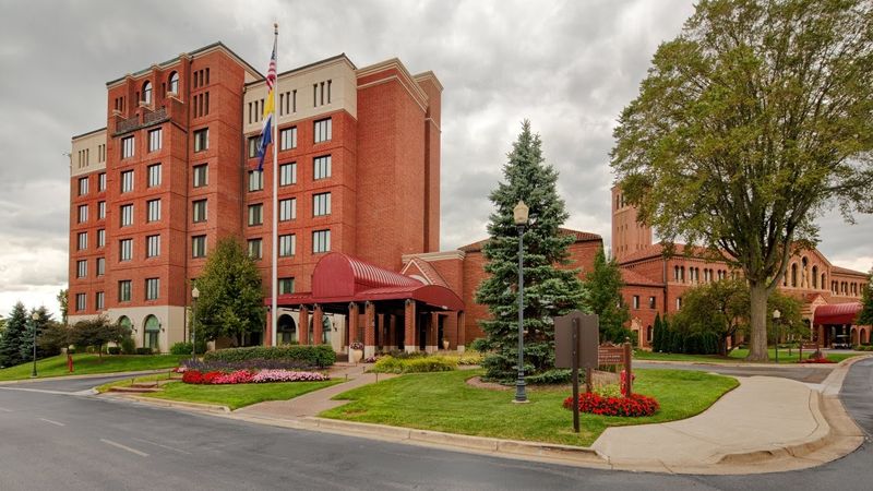 Saint John's Resort - Plymouth