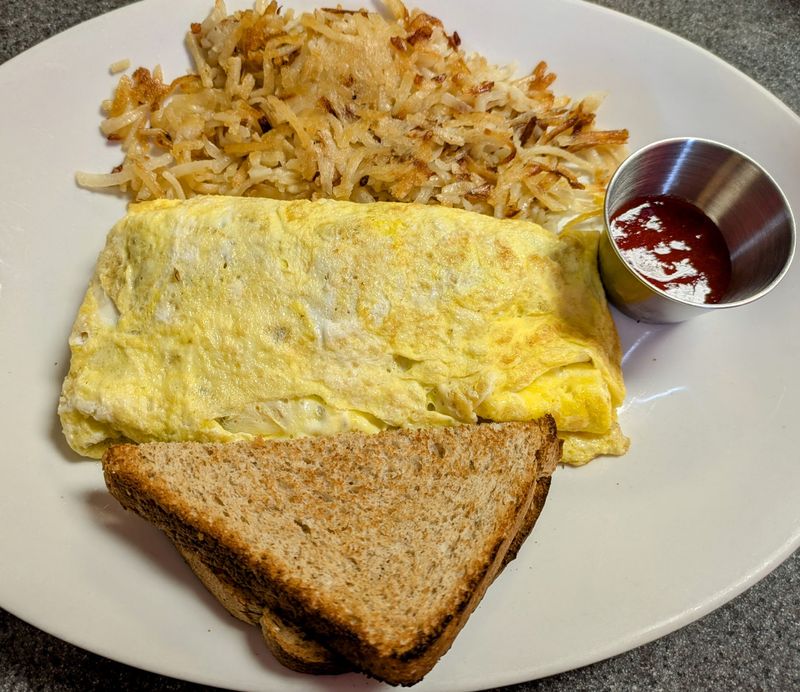 Sausage gravy, scrambles, and the comfort-food lane
