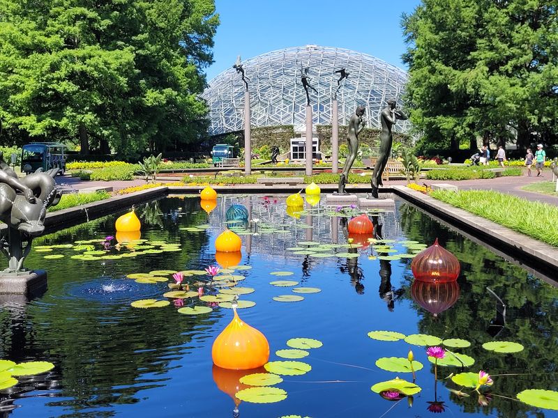 Seasonal Blooms And Art Keep Every Visit Fresh Seasonal Blooms And Art Keep Every Visit Fresh