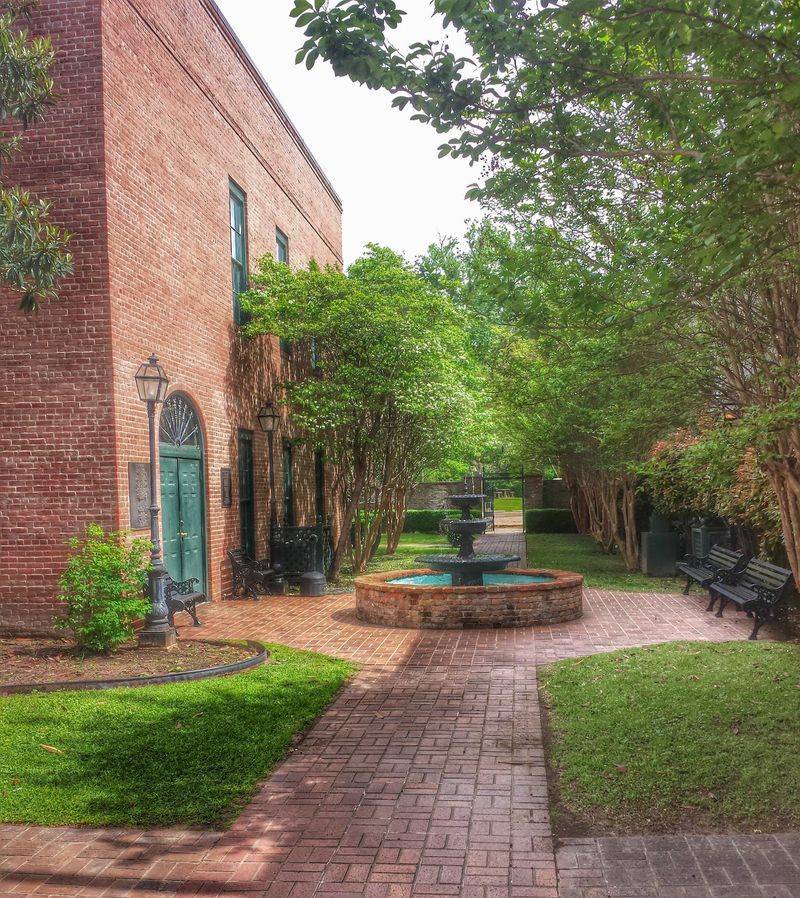 Seasonal Estate Sales
