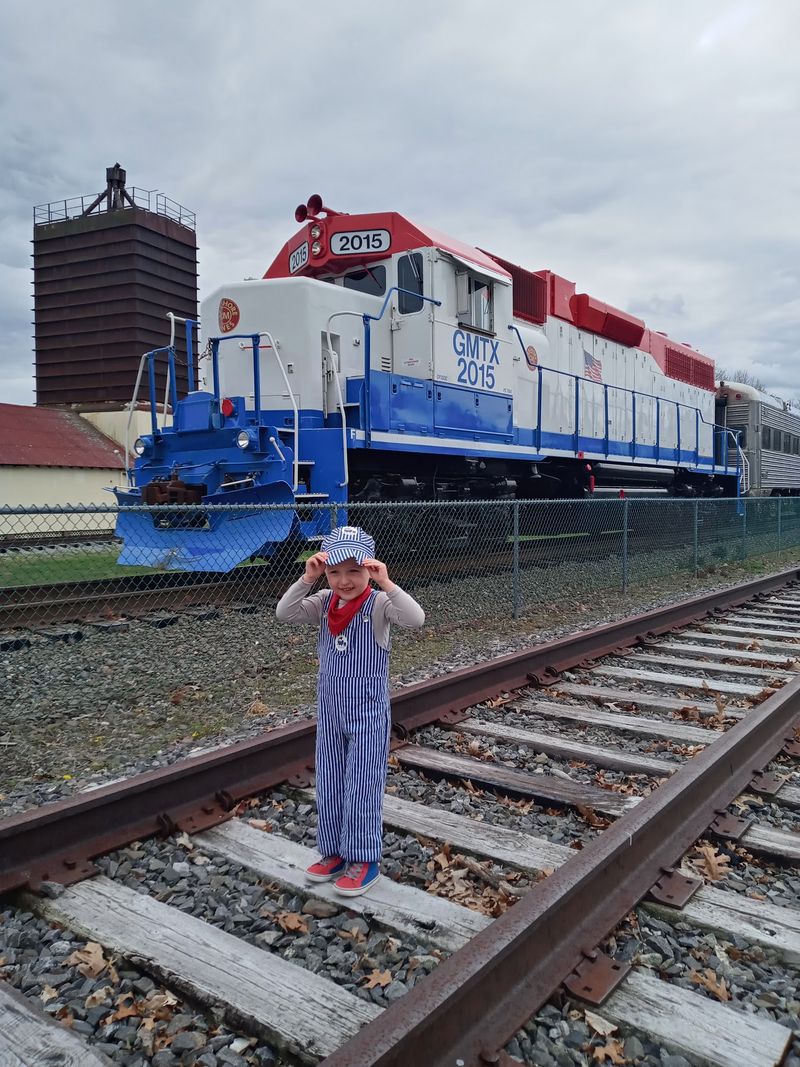 Seasonal Excursions Offer New Reasons to Climb Aboard