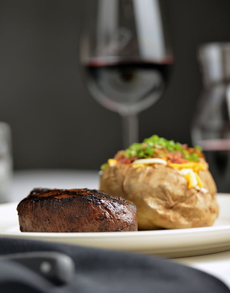 Service That Turns First-Timers Into Regulars Service That Turns First-Timers Into Regulars