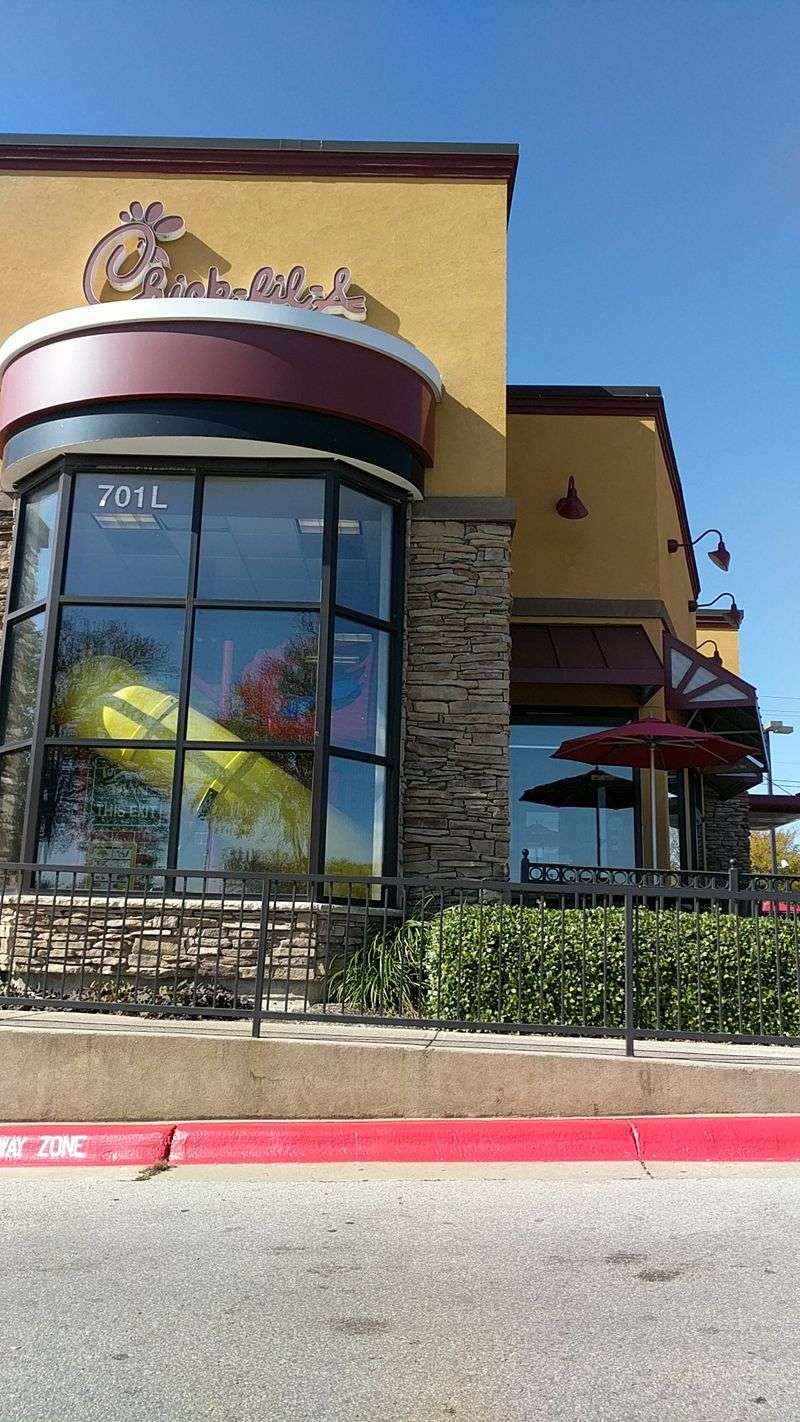 Shopping and Dining at Bee Cave and Westbank