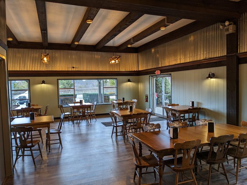 Simple Seating, Easy Parking, Real Comfort Simple Seating, Easy Parking, Real Comfort