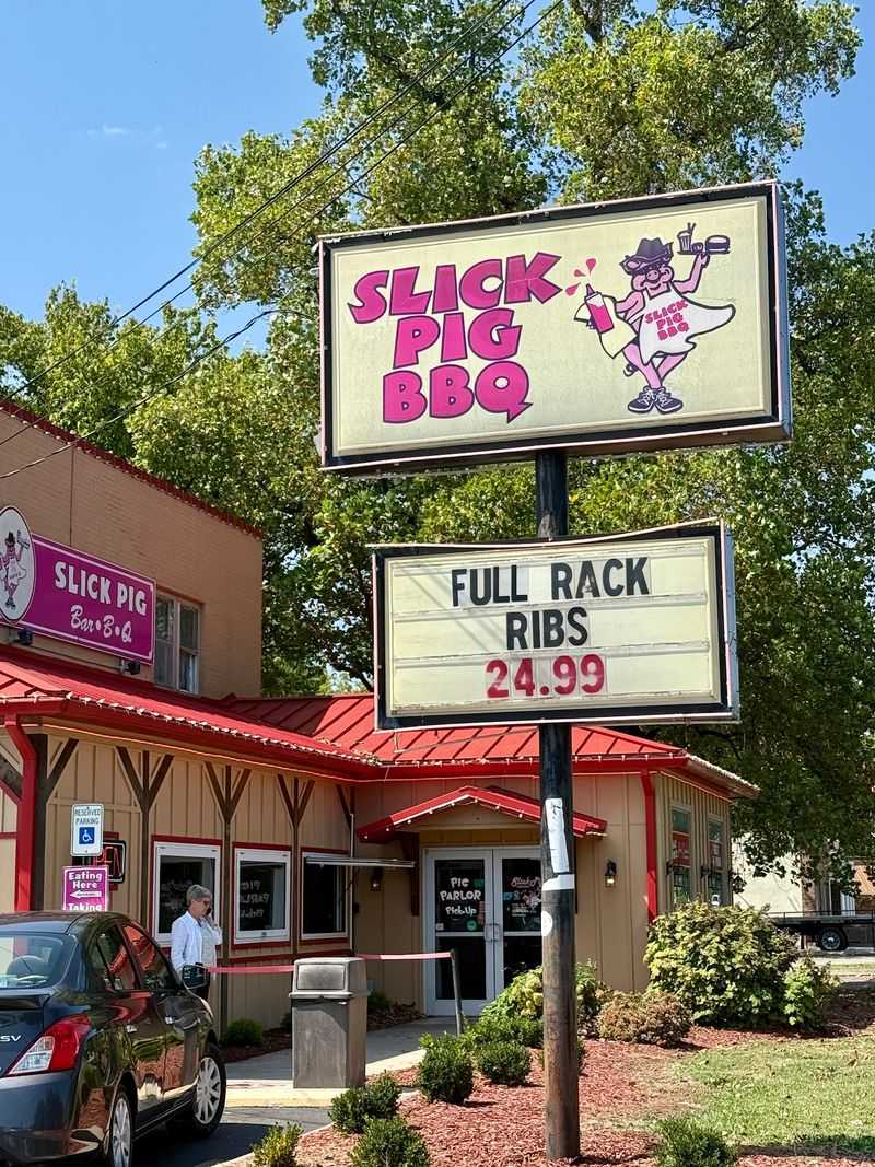 Slick Pig BBQ - Murfreesboro