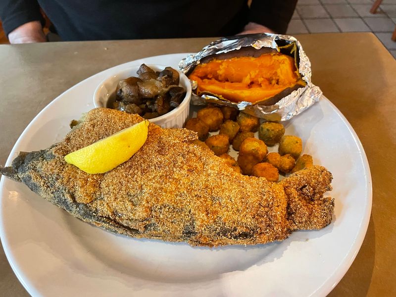 Smoky Mountain Trout House, Gatlinburg