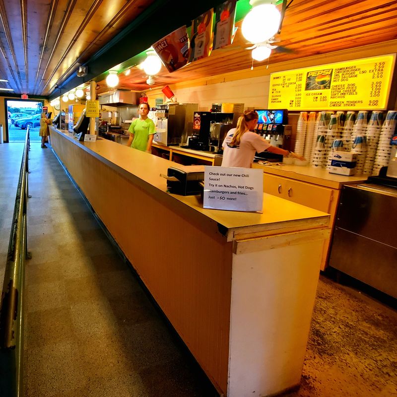Snack-Bar Classics Keep The Mood Casual