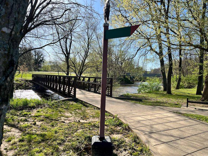 Springfield Greenway, Springfield