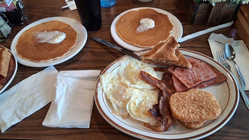 Start Big With the Hungry Man Breakfast Start Big With the Hungry Man Breakfast