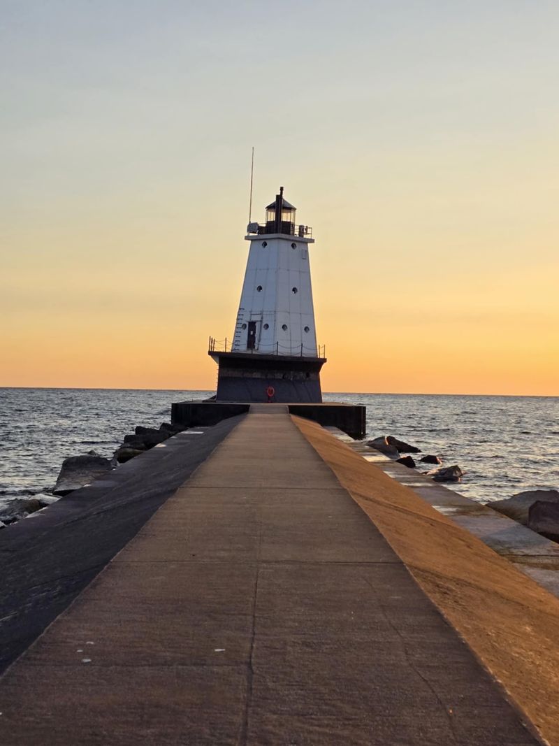 Start at Stearns Beach, Not the Map Pin Start at Stearns Beach, Not the Map Pin