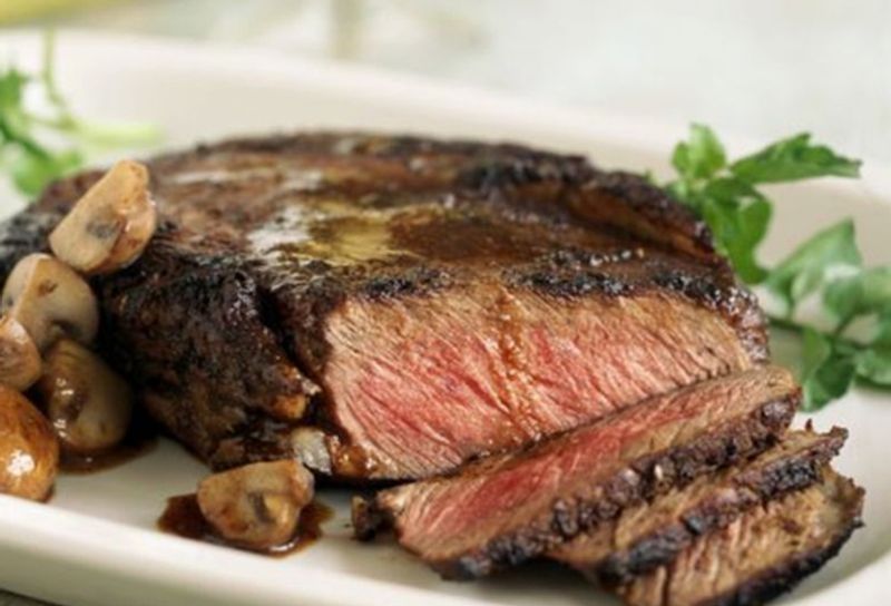 Steak and Hot Entrées Bring Plenty of Hearty Options Steak and Hot Entrées Bring Plenty of Hearty Options