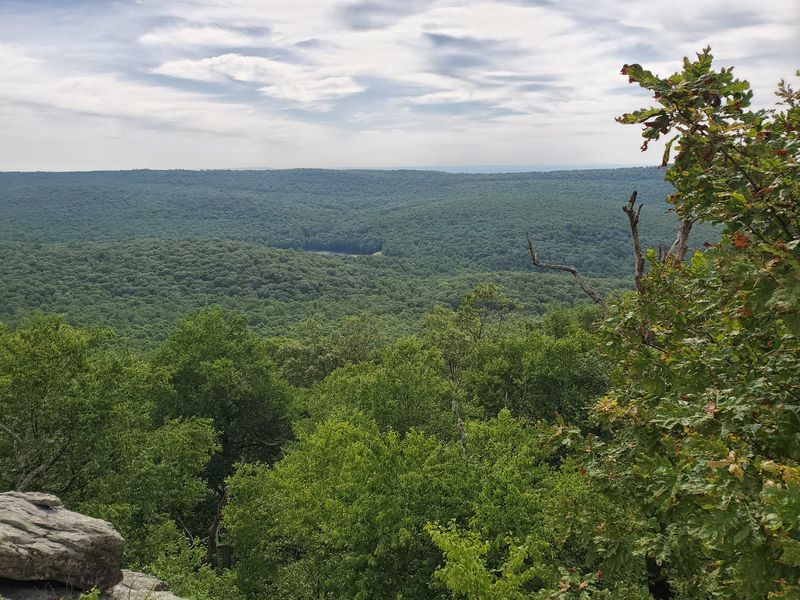 Sunset Rocks Trail, Gardners