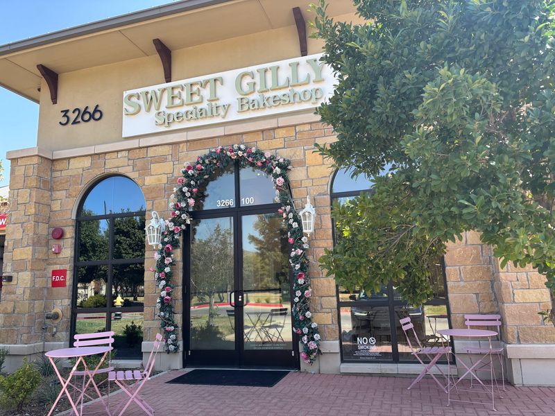 Sweet Gilly's Specialty Bakeshop (Frisco)