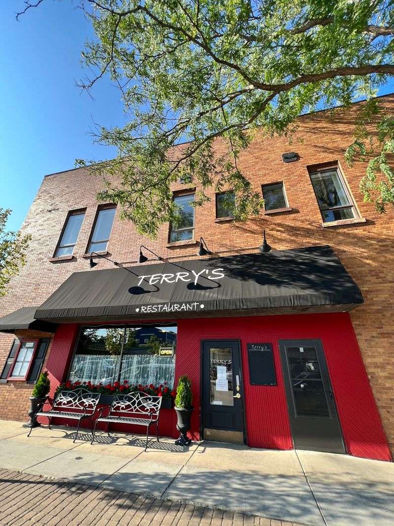 Terry's of Charlevoix - Charlevoix
