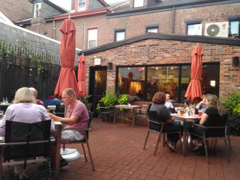 Tessaro’s American Bar & Hardwood Grill