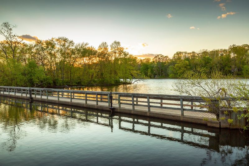 The Best Seasons to Explore the Canal The Best Seasons to Explore the Canal
