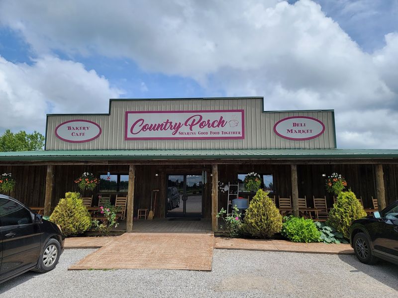 The Country Porch – Monterey