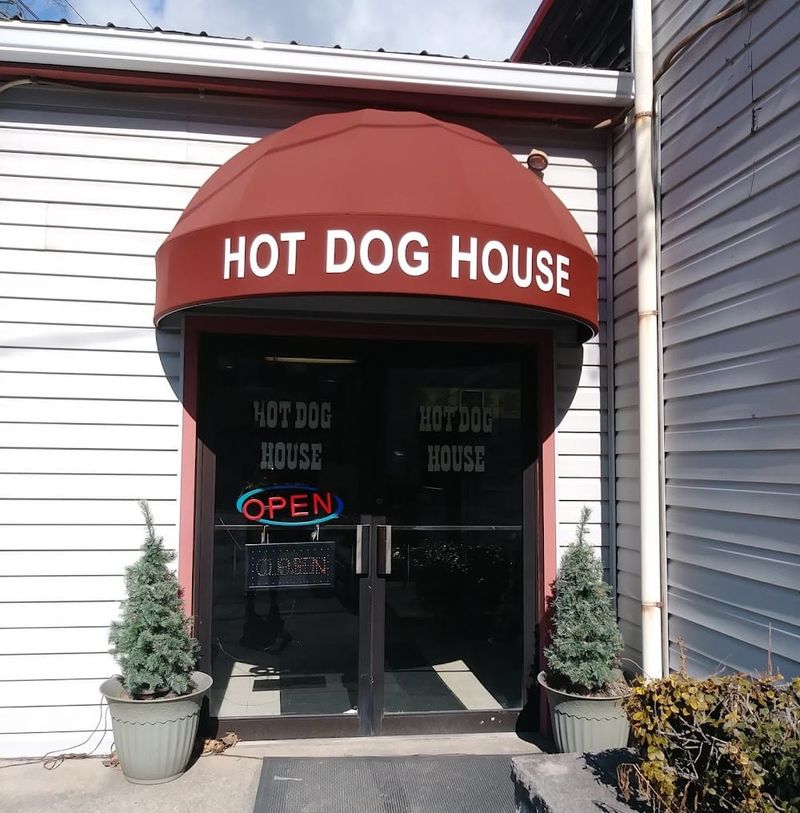 The Hot Dog House (Bellefonte)